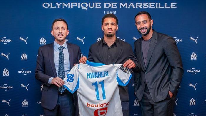 Ethan Nwaneri (Orta saha)