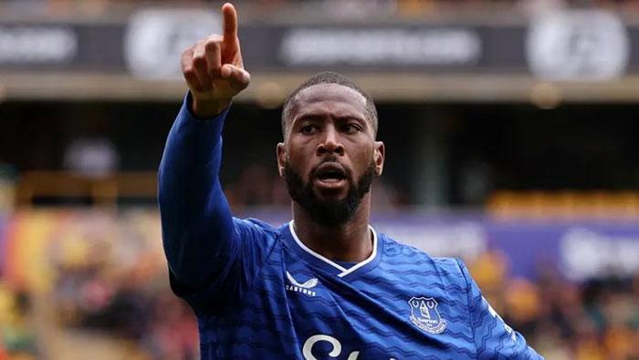 Fenerbahçede Beto gerçekleri İngiliz gazeteci açıkladı, Moyes da duyurdu