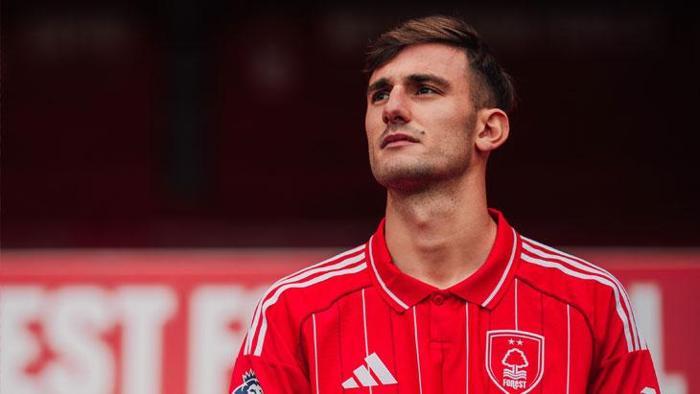 Lorenzo Lucca (Santrfor) Napoli --> Nottingham Forest