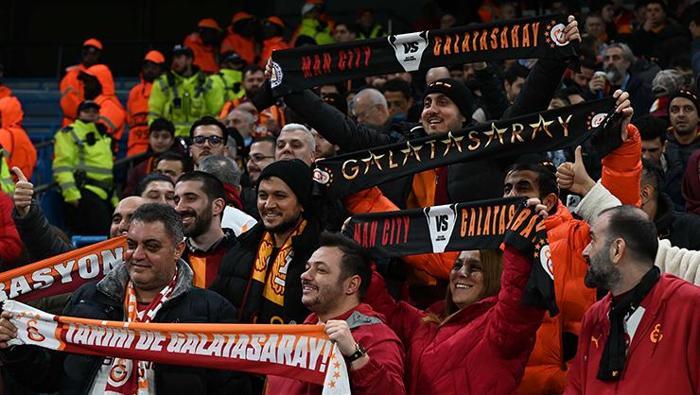 G.SARAYIN BİNLERCE COŞKULU TARAFTARI GELDİ