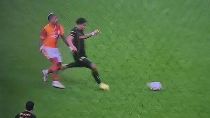 LEMINA İÇİN İKİNCİ SARI KART BEKLENEN POZİSYON