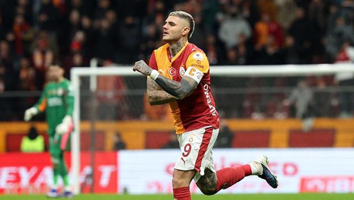 Galatasaray’ın Arjantinli yıldızı Mauro Icardi, dün akşam attığı golle Galatasaray efsanesi Hagi’yi yakaladı. Icardi, bu golle birlikte G.Saray’da 72. golüne ulaşırken, sarı kırmızılıların Rumen efsanesi Gheorghe Hagi’nin kulüp tarihinin en golcü yabancı futbolcu rekorunu egale etti.