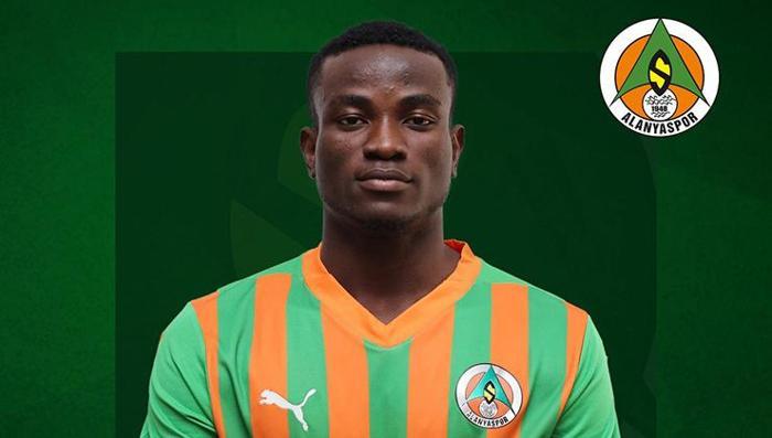 Ogundu (Forvet) Alanyaspor --> Augsburg