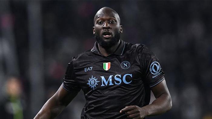 PERFORMANSI
Sezon başında ağır bir sakatlık yaşayan ve uzun süre sahalardan uzak kalan Romelu Lukaku bu sezon Napoli formasıyla 3 maçta skor katkısı sağlayamadı.