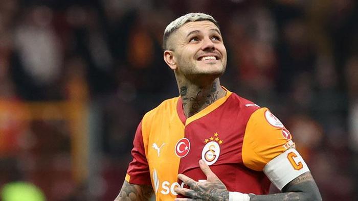 5 KUPA KAZANDI
Arjantinli futbolcu Mauro Icardi, Galatasaray kariyerinde birçok başarıya imza attı. 32 yaşındaki futbolcu, 2022-2023, 2023-2024 ve 2024-2025 sezonunda Süper Lig'de şampiyonluk yaşarken, 2023-2024 sezonunda TFF Süper Kupa ve 2024-2025 sezonunda da Türkiye Kupası'nı kazandı.