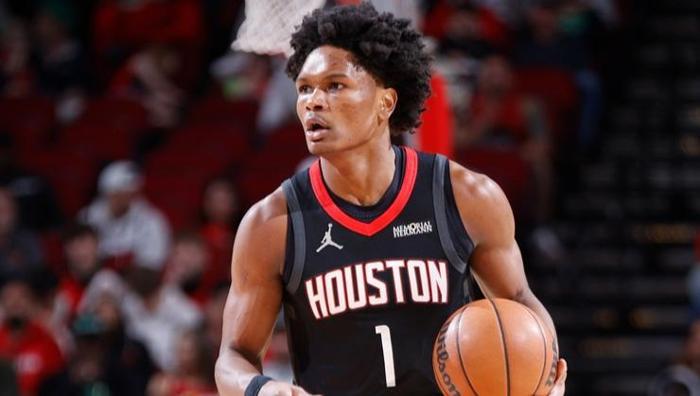 Alperen Şengüne şok Küfür ettiği iddiasıyla oyundan atıldı: Kadın hakem affetmedi