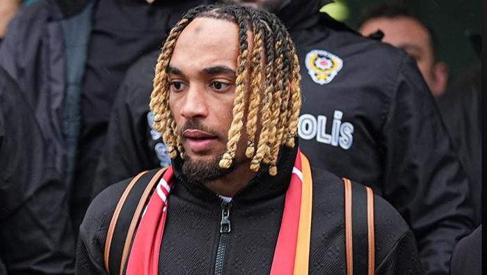 ALMAN GAZETECİDEN OLAY SÖZLER
FANATİK, Sacha Boey transferinin ardından sıcağı sıcağına Almanya'dan yorum aldı. Bayern Münih'i yakından takip eden Vinzent Tschirpke, Fransız sağ bek oyuncusu hakkında çarpıcı ifadeler kullandı.