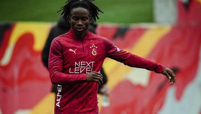 -Renato’nun hücum özellikleri mi yoksa savunma özellikleri mi daha güçlü