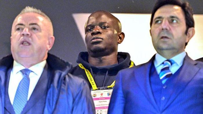 KULÜP AYRIMI YAPMADAN
Cumhurbaşkanı Erdoğan'ın oğlu Bilal Erdoğan, Fenerbahçe'ye transfer desteğinin devam edeceğini açıkladı. Erdoğan, 