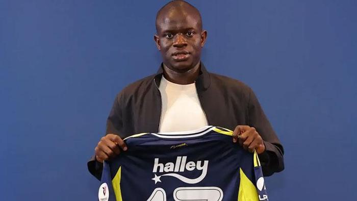 'FENERBAHÇE'DEN TRANSFER TEKLİFİ'
Fenerbahçe Kulübü üyesi Bilal Erdoğan, AK Parti tarafından düzenlenen 