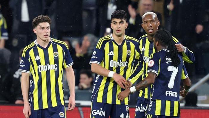 Kupada 2 maçta 3 puanı bulunan Fenerbahçe için Erzurum maçını kazanmak son derece önemliydi. Sarı-Lacivertliler, devreyi 1-0 geride kapatmasına rağmen Asensio ve Talisca’nın (2) golleriyle 3-1 galip gelmeyi bildi. Bu sezon 4. kez geri dönüşe imza atan Fenerbahçe, gruptaki son maçında Gaziantep ile ilk 2 bileti için kapışacak.