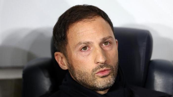 TEDESCO: CİDDİYE ALMAMIZ GEREKİYOR
Fenerbahçe Teknik Direktörü Domenico Tedesco, 3-1'lik Erzurumspor FK galibiyetinin ardından yayıncı kuruluşa açıklamalarda bulundu.  İlk devre ile ikinci yarı arasındaki oyun farkının sorulması üzerine İtalyan hoca, 