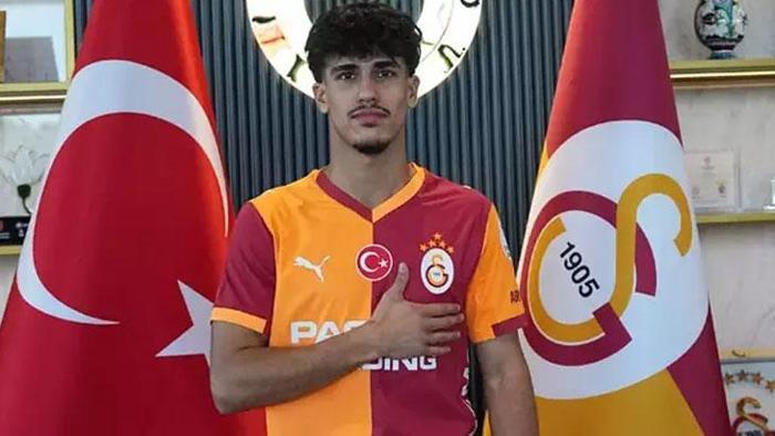 Can Armando Güner (Sağ Kanat) Borussia Mönchengladbach ->  Galatasaray