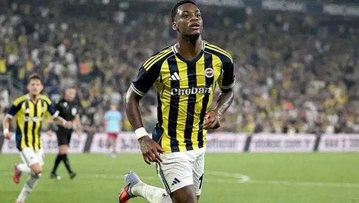 GİTMESİ AN MESELESİ
Alınan bilgilere göre Duran, Zenit ile anlaşma aşamasına oldukça yakın. Oyuncunun transferine ilişkin resmi sürecin henüz tamamlanmadığı, ancak taraflar arasında yürütülen bürokratik işlemlerin son aşamaya geldiği öğrenildi.