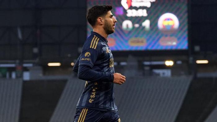 'YENİDEN ÖNDE GELEN BİR FİGÜR HALİNE GELMEK'
