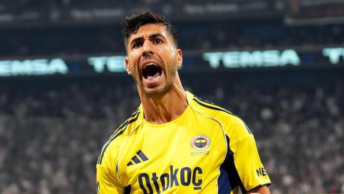 'SORUMLULUK ALAN BİR FUTBOLCUYA DÖNÜŞTÜ'
