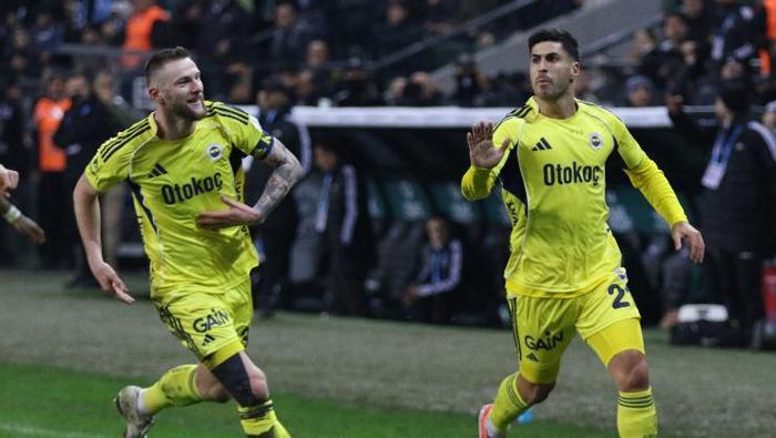 Fenerbahçe'nin sezon başında kadrosuna kattığı İspanyol yıldız Marco Asensio'nun yükselen formu, ülkesinde gündem oldu. Sarı lacivertli yıldıza İspanya'dan müjdeli haber de gelirken, AS gazetesinin konuya ilişkin haberinde şu ifadeler yer alıyor;