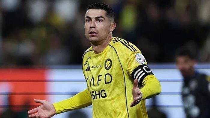 Kriz giderek büyüyor Cristiano Ronaldo yerini bilsin