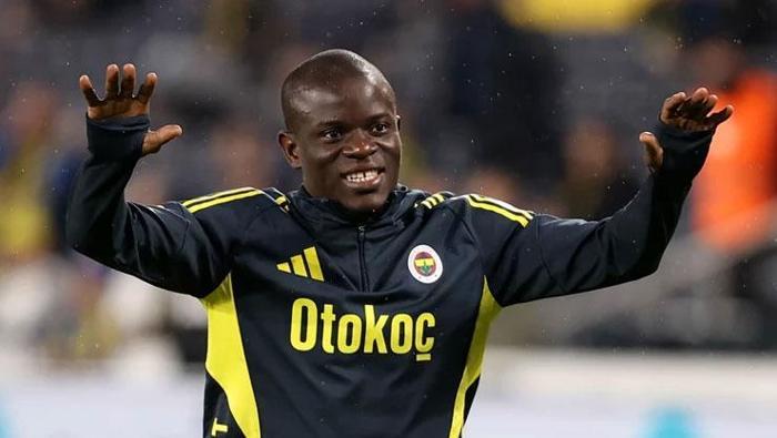 ‘BU MAÇ KANTE’Yİ ÖLÇMEK İÇİN DOĞRU DEĞİL’
“Transfer süreci çok karmaşıktı. Bu maç Kante’yi ölçmek için doğru değil. Fizik olarak sorun yok ama ondan maç başına asist beklememek lazım”