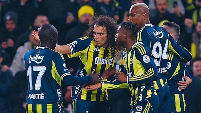 Oğulcana alkış, Jaydena eleştiri