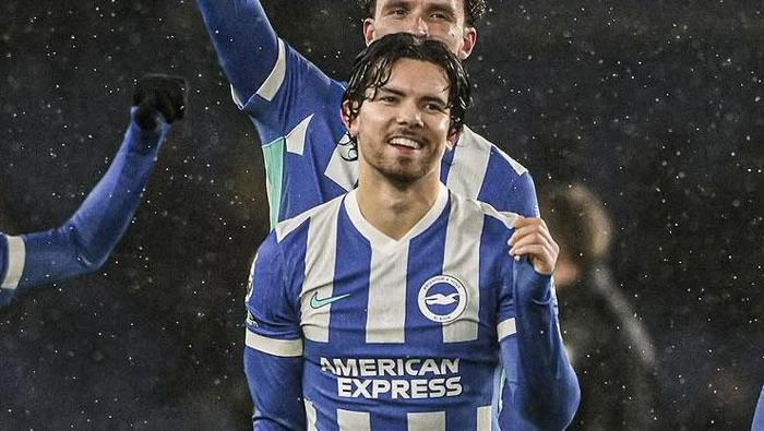 'GERİ DÖNDÜĞÜM İÇİN MUTLUYUM'
beIN Sports'a açıklamalarda bulunan 26 yaşındaki Milli oyuncu, 