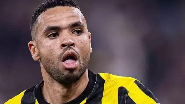 AL-ITTIHAD, EVİNDE FARKA GİTTİ
Suudi Pro Lig kulübü Al-Ittihad, Asya AFC Şampiyonlar Ligi 7. hafta mücadelesinde Katar temsilcisi Al Gharrafa'yı konuk etti. Sergio Conceiçao'nun takımı, rakibini 7-0 mağlup etti.