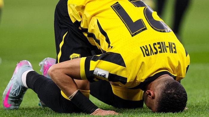 3. DAKİKADA GOL PERDESİNİ AÇTI
Youssef En-Nesyri, maçın ilk golünü atan isim oldu. Shanqeeti'nin sağ kanattan çevirdiği topa ceza sahasında dokunan Faslı golcü, maçın başında takımını öne geçirdi.