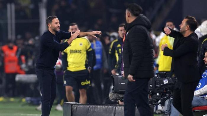 Süper Lig'de ilk iki sırada bulunan Galatasaray ile Fenerbahçe'nin yıldızlarına talipler her geçen gün artıyor.