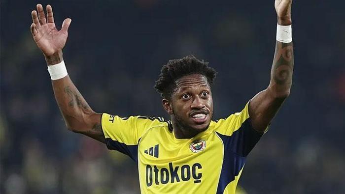 FRED: Ara dönemde özellikle Kante transferi sonrası ayrılığı gündeme gelen Fred, istediği şartlarda teklif bulamayınca takımda kaldı. Ancak düzenli forma şansı konusunda rekabetin artması nedeniyle Brezilyalı yıldızın sezon sonunda ülkesine dönme ihtimalinin güçlü olduğu belirtiliyor.