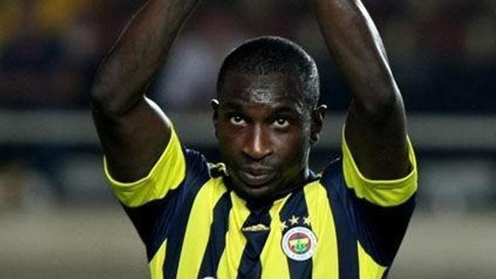 “İstanbul gerçekten büyüleyici bir şehir; mutfağı müthiş, keşfedilecek sayısız yeri var. Kısacası yaşamak için harika bir yer. Ama sadece şehir değil, Fenerbahçe de harika bir kulüptü. Sarı-lacivertli formayla çok iyi bir başlangıç yaptım. Aykut Kocaman her zaman arkamda durdu ve desteğini her an hissettirdi. Başarılı olmam için kulüp, ne gerekiyorsa yaptı. Bu yüzden Fenerbahçe, kariyerim açısından en ideal kulüptü.”