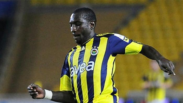 'F.BAHÇE DOĞRU KARAR GİBİ GELDİ'
“Açık konuşmak gerekirse, ayrılığım kesinleştikten sonra Türkiye Ligi ilk değerlendirdiğim seçeneklerden biri değildi. Ancak süreç ilerledikçe aramızda güçlü ve samimi bir bağ oluştu. O dönemin Fenerbahçe Sportif Direktörü Hasan Çetinkaya, benim için defalarca Marsilya’ya gelip gitti. Kulübün bu ısrarcı ve içten ilgisi beni gerçekten etkiledi. Hasan birkaç kez evime geldi; birlikte kahvaltı yaptık, kahve içtik ve uzun uzun konuştuk. Sonunda Fenerbahçe’ye transfer oldum ve zaman içinde bunun ne kadar doğru bir karar olduğunu bizzat yaşayarak gördüm.”