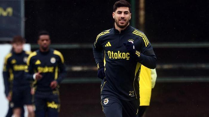 YOLCULUK BUGÜN
Sarı-Lacivertliler, kritik maç öncesi son çalışmasını bugün Samandıra’da gerçekleştirecek. Fenerbahçe kafilesi daha sonra 16.30’da Sabiha Gökçen Havalimanı’ndan kalkacak özel bir uçakla Trabzon’a gidecek. Sarı-Lacivertliler, burada konaklayacağı otele yerleşip maç saatini bekleyecek.