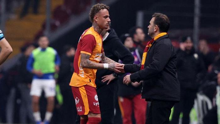 Okan Buruk, Icardi ile Osimhen’i birlikte sahaya sürüp Yunus’u sağ, Lang’ı solda konumlandırırken Icardi’yi Osimhen’in yörüngesinde kullandı. Aslında Icardi’yi planın en büyük sorunu baskı kalitesinin düşmesiydi. Fakat dün Eyüp’ün ısrarla geriden oyun kurma stratejisi birinci dakikadan itibaren Galatasaray baskısından dolayı sekteye uğradı. Bu baskıda Icardi’nin aldığı sorumluluk dikkat çekiciydi. Bazen Yunus’un bazen Lang’ın tarafına ekstra baskıya gitmesi ‘prime Icardi’ döneminden kesitler izletti futbolseverlere. Icardi’nin bu yardımları Lang ile Yunus’a geniş alanlar doğurdu. Özellikle Lang soldan içeriye çekip sağ ayağına düşürdüğünde çok rahat şuta yöneldi.