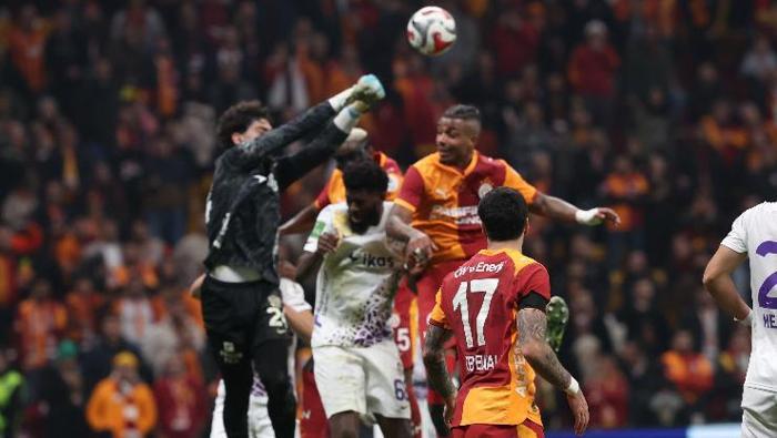 38. DAKİKADA MAÇ BİTTİ, SONRASI ORANTISIZ GÜÇ GÖSTERİSİ