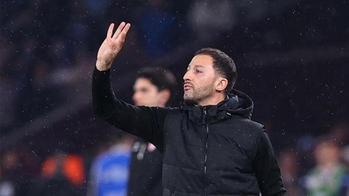 'KAZANDIĞIMIZ İÇİN MUTLUYUZ'
Zorlu bir atmosferde oynadık. Tempolu bir takım, çok fazla orta deniyorlar, Onuachu var. Umut da oyuna girdi. Bazı sıkıntılar yaşadık ama kazandığımız için mutluyuz.