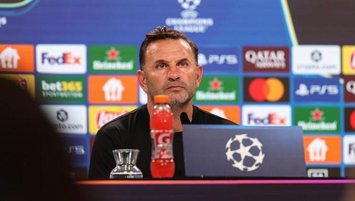 Hala Serie A'yı takip ediyor musunuz?
“Elbette. Kim bilir, belki bir gün teknik direktör olarak geri dönebilirim. Inter, şampiyonluk için favori olmaya devam ediyor. Chivu harika bir teknik direktör olduğunu kanıtlıyor.