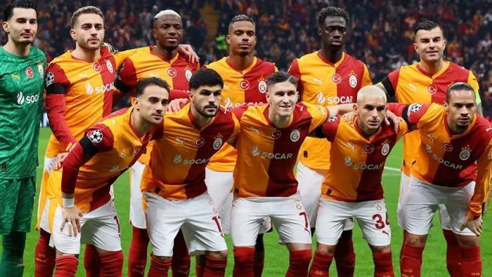 İki ekip, ilk kez 16 Eylül 1998’de İtalya’da Şampiyonlar Ligi B Grubu ilk hafta maçında karşı karşıya geldi ve mücadele 2-2’lik eşitlikle sonuçlandı. O tarihten bu yana Galatasaray, Juventus ile toplamda 6 kez karşılaştı; sarı-kırmızılılar bu maçlarda 2 galibiyet, 3 beraberlik ve 1 mağlubiyet elde etti. Cim Bom, söz konusu karşılaşmalarda rakip fileleri 9 kez havalandırırken kalesinde 7 gol gördü.