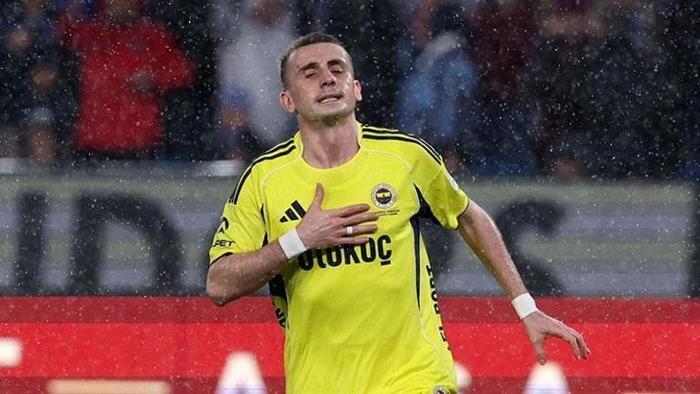 KEREM YENİDEN AYAĞA KALKTI
Fenerbahçe'nin yıldızı Kerem Aktürkoğlu, son üç maçtaki başarılı performansıyla yeniden ayağa kalktı. Erzurumspor’la oynanan Ziraat Türkiye Kupası maçında bir asist yapan Kerem, ligdeki Gençlerbirliği karşılaşmasında iki gol kaydetti.