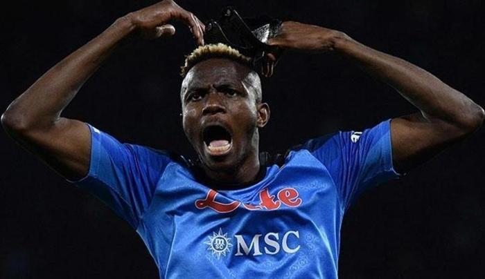 'BANA KÖPEK GİBİ DAVRANDILAR!'
Napoli ile yaşadığı krizi anlatan tecrübeli golcü, 