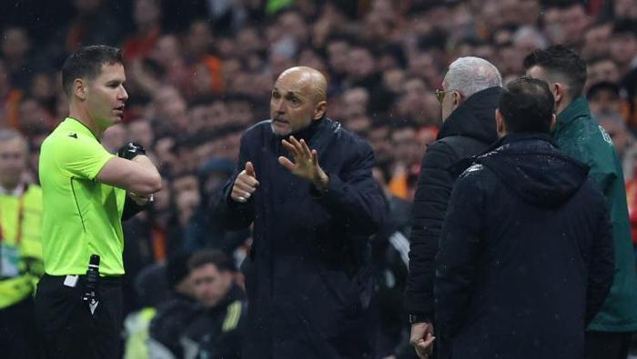 SPALLETTI: MAÇI YÖNETEMEDİK
Maçın ardından düzenlenen basın toplantısında Juventus Teknik Direktörü Luciano Spalletti açıklamalarda bulundu. Bu tarz maçlarda basit hatalarla her şeyin olabileceğini ifade eden Spalletti, 