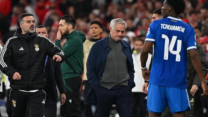 Vinicius Junior - Prestianni - Mourinho üçgeninde ırkçılık savaşı Thuram da dahil oldu: Siz kim oluyorsunuz