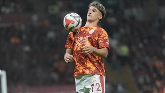 HT Spor'un haberine göre; Sarı-kırmızılı kulübün altyapısında forma giyen genç oyuncu, önceki gün Florya’daki tesislerden tüm eşyalarını alarak ayrıldı. Çağrı Balta’nın kısa süre içinde Fenerbahçe ile sözleşme imzalamasının bekleniyor. Ayrıca transferin gerçekleşmesi halinde sarı-lacivertli kulübün Galatasaray’a yetiştiricilik bedeli ödeyecek.