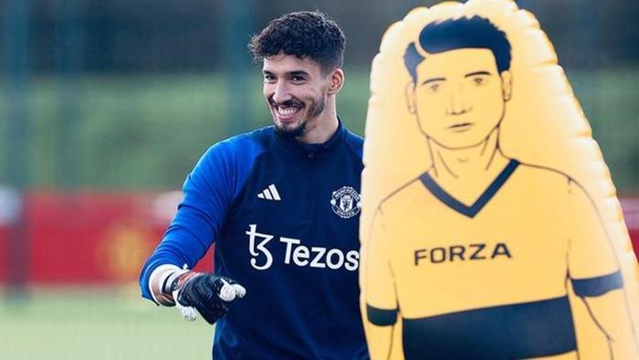 FENERBAHÇEDEN UNITEDA GİTMİŞTİ