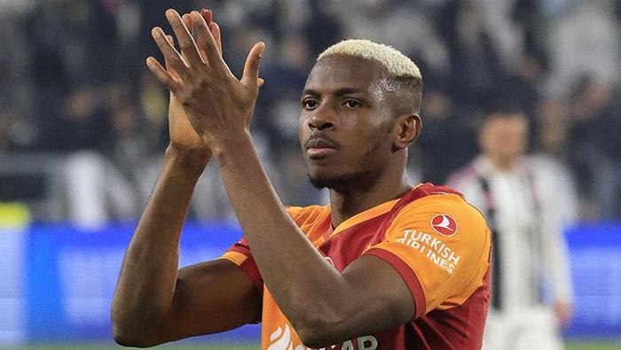 'Okan Buruk değil, Osimhen'
Serkan Akcan: Galatasaray Juventus’a karşı 49. dakikadan itibaren 11-10 üstün oynadı ama maçın momentumunu yitirip 90 dakikayı 3-0 yenik kapadı, maç uzatmaya gitti. Galatasaray’ı kabustan Osimhen uyandırdı. Sahaya büyük karakter koydu, neredeyse tek başına Okan Buruk’un yanlış kararlarına, takım arkadaşlarının bencilliklerine isyan etti. Bu turu Okan hoca kendine yazmasın, bu tur Osimhen’in hediyesi. Barış Alper ilk maçta Juventus sol kanadını kılıçtan geçirmiş iki sarı bir kırımızı kartla sol koridoru açmıştı resmen.