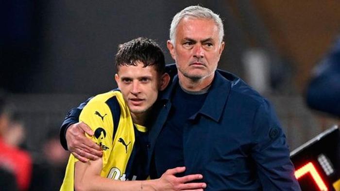 MOURINHO SÖZLERİ
Polonyalı futbolcu, 