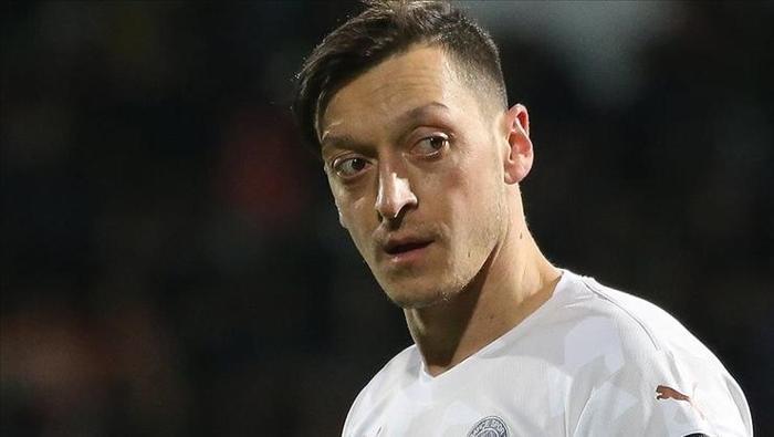 Mesut Özilden Fenerbahçe itirafı Sinirlendim ve üzüldüm