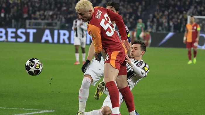 Sabah'ta yer alan habere göre; Juventus dışında Inter ve Napoli de uzun süredir takip ettikleri milli oyuncuyu transfer listesine ekledi. Sezon başında Suudi Arabistan'dan gelen 35 milyon Euro'luk teklife rağmen Barış Alper'i satmayan Galatasaray'ın planı işledi.