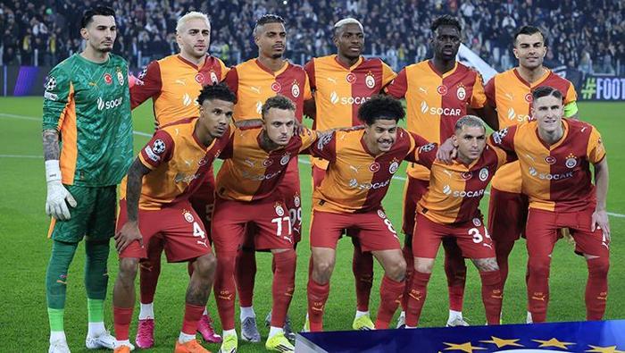 Galatasaray'ın, Şampiyonlar Ligi Play-Off turunda sergilediği performans Avrupa'da geniş yankı buldu. Sarı-kırmızılı ekip İstanbul'daki maçı 5-2 kazanmış, Torino'da ki rövanşta ise 3-2 yenilse de toplamda 7-5'lik galibiyetle tur atlayan taraf olmuştu.