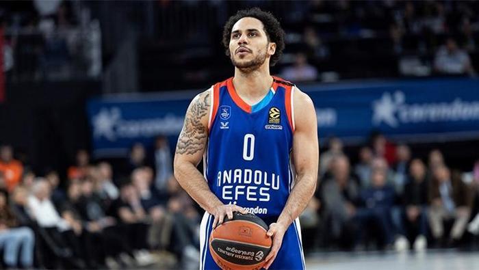 İbrahim Kutluay ve Shane Larkin arasındaki söz düellosunda ikinci perde