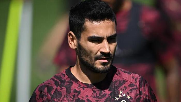 35 yaşındaki yıldız oyuncu İlkay Gündoğan'ın, LinkedIn hesabından Şampiyonlar Ligi'nin yeni formatıyla ilgili yayınladığı yazısı şu şekilde: